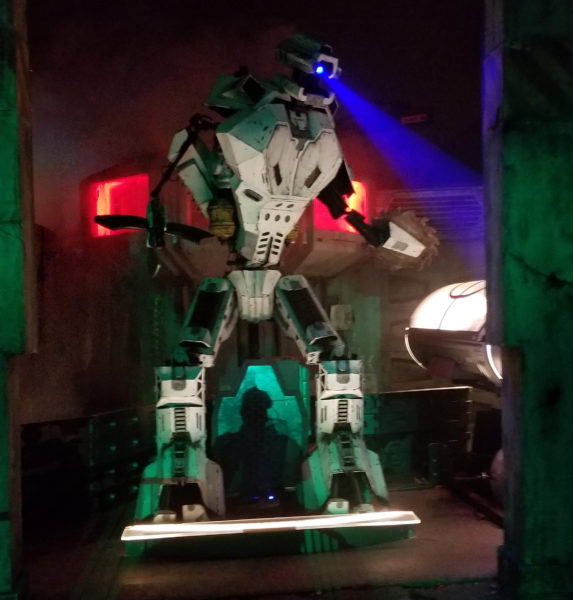 Giant robot at Netherworld Haunted House